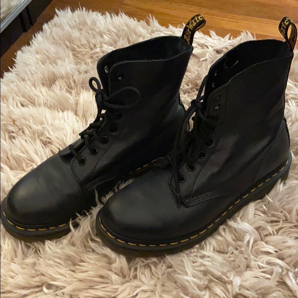 Dr.Martens matte shoes size 9